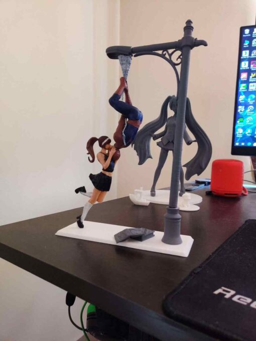 Spider-Man kissing Mary Jane Diorama Statue | 3D Print Model | STL Files