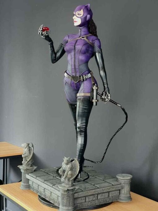 Violet Catwoman Diorama Statue | 3D Print Model | STL Files