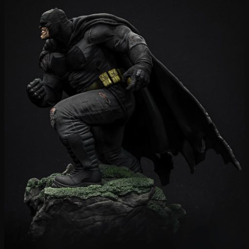 Frank Millers Batman – The Dark Knight Statue | 3D Print Model | STL Files