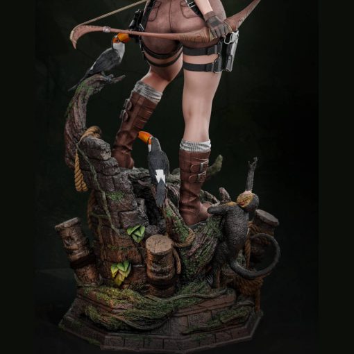 Lara Croft with Tucanos Figurine | 3D Print Model | STL Files